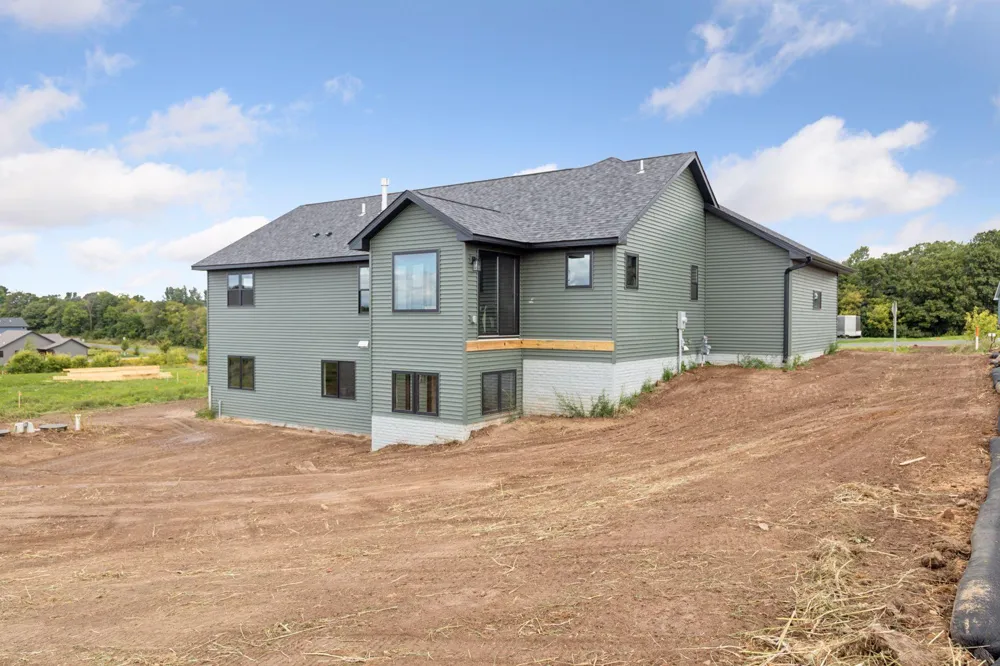 238 Eagle Ridge Drive Roberts, WI 54023