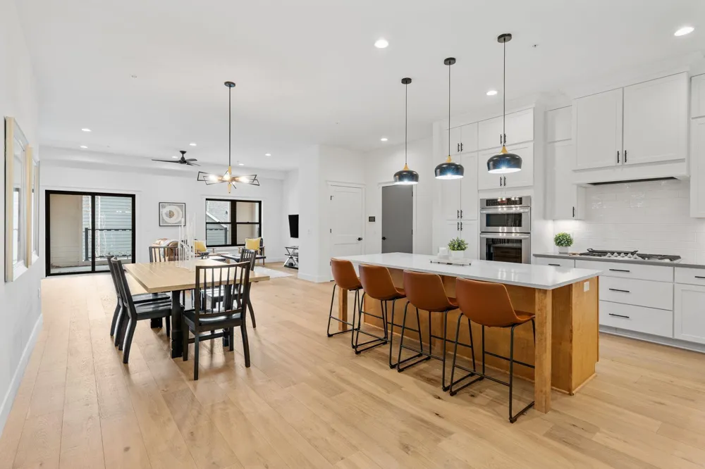 5742 Shady Oak Road S #7 Minnetonka, MN 55343