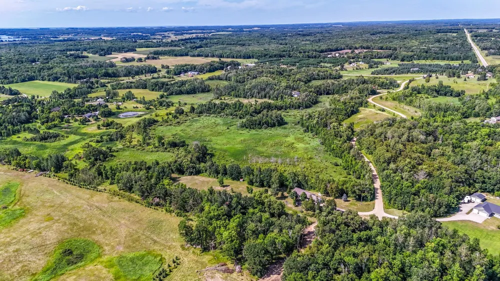19400 Woodland Circle Detroit Lakes, MN 56501