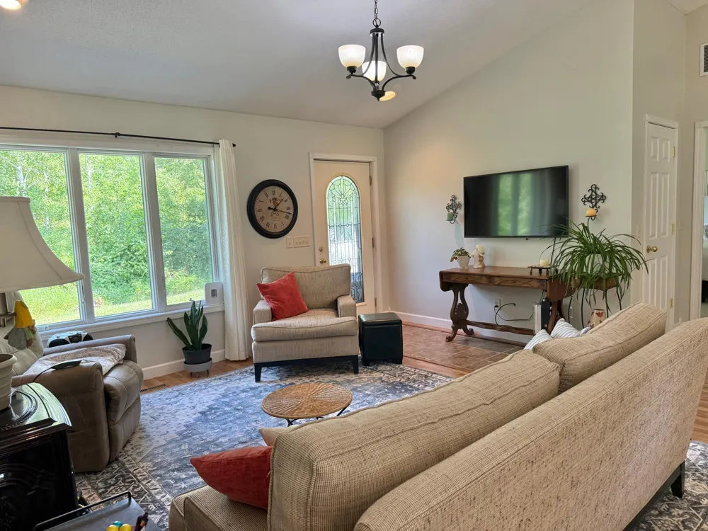 19400 Woodland Circle Detroit Lakes, MN 56501