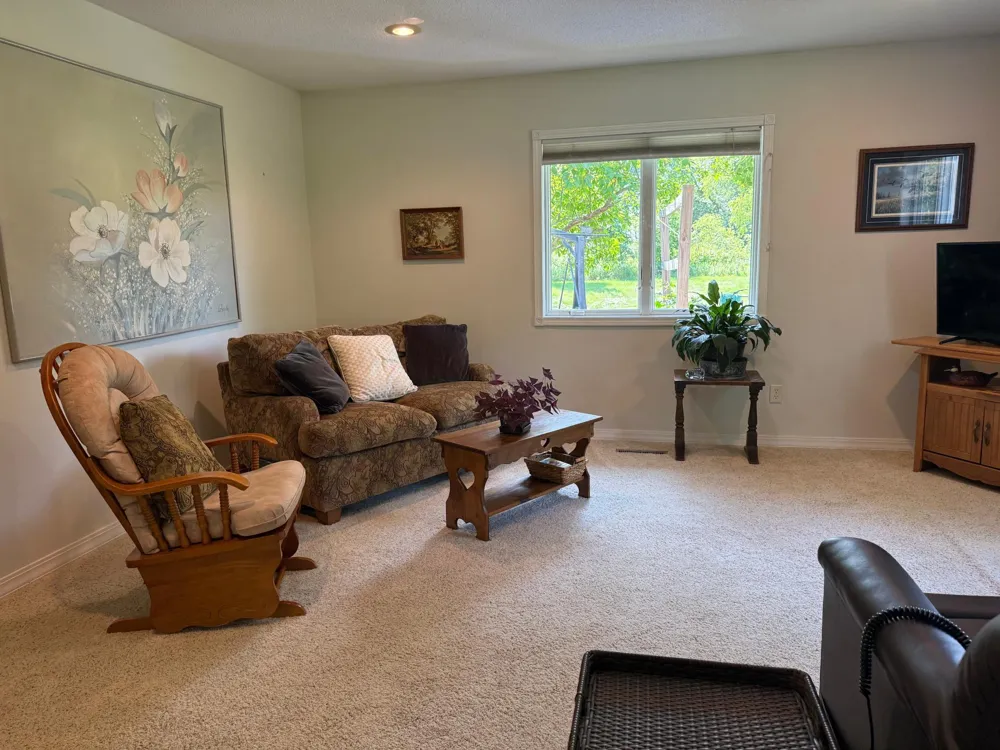 19400 Woodland Circle Detroit Lakes, MN 56501