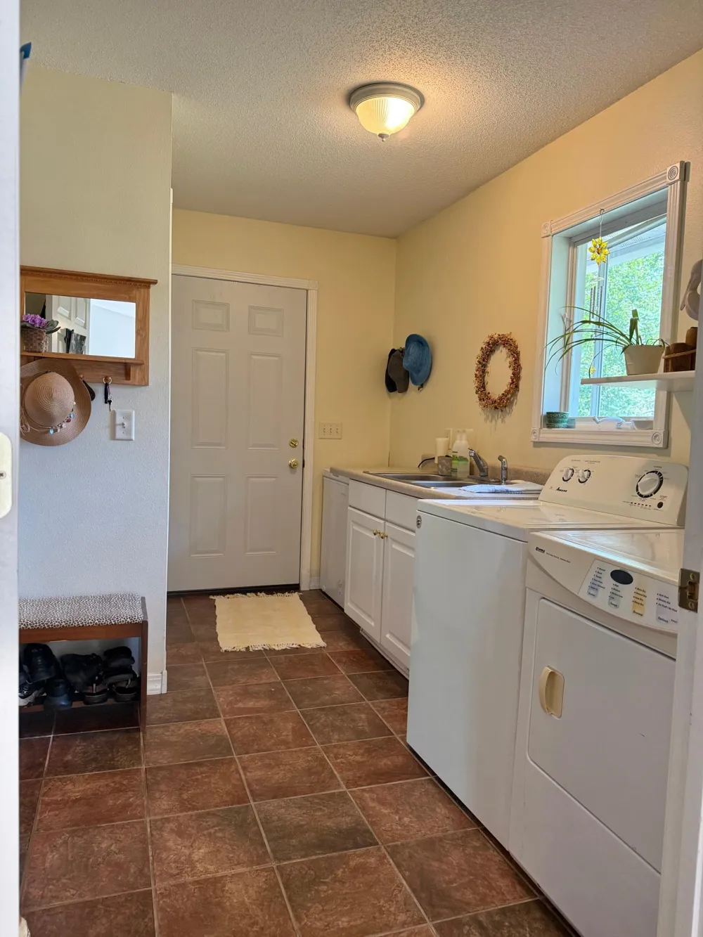 19400 Woodland Circle Detroit Lakes, MN 56501