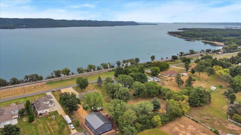 32297 Lakeview Drive Lake City, MN 55041