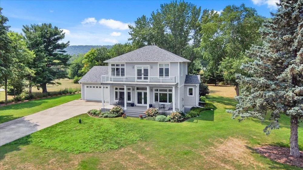 32297 Lakeview Drive Lake City, MN 55041