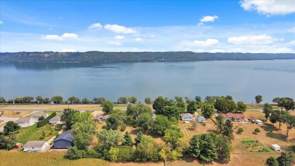32297 Lakeview Drive Lake City, MN 55041