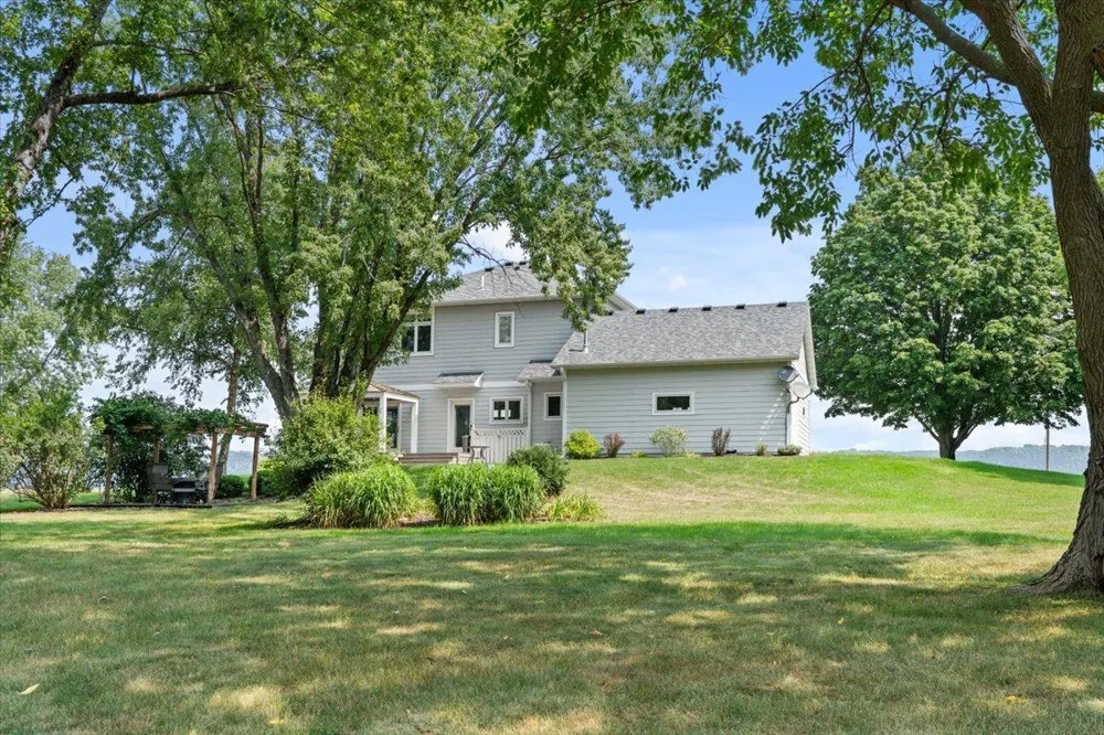 32297 Lakeview Drive Lake City, MN 55041