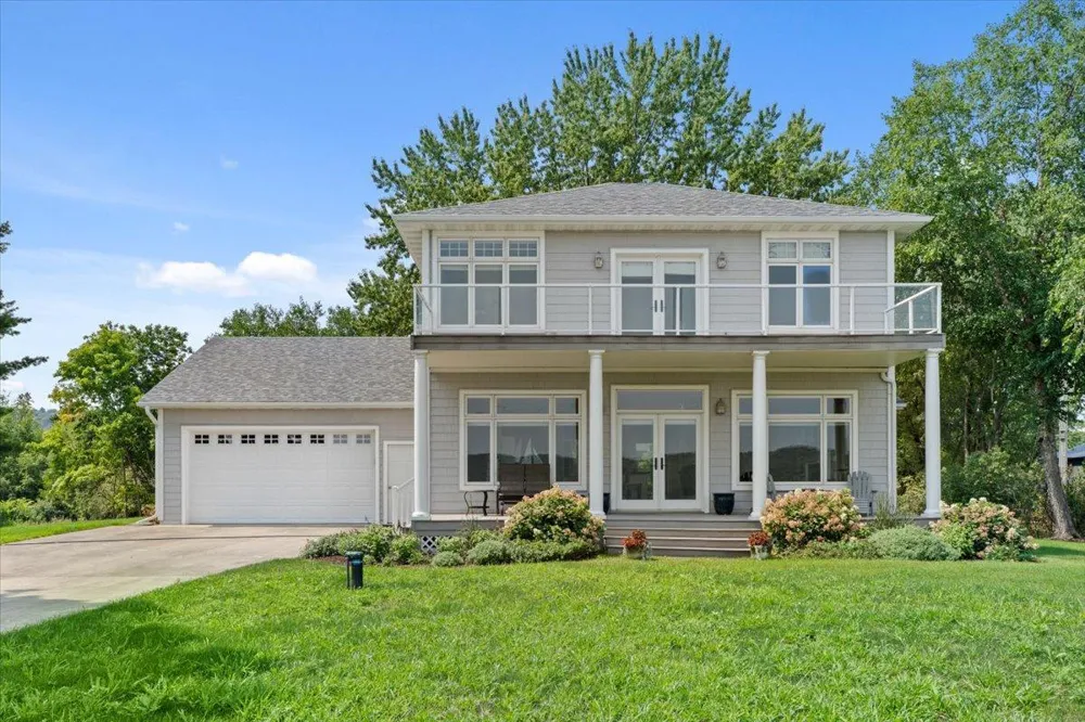 32297 Lakeview Drive Lake City, MN 55041