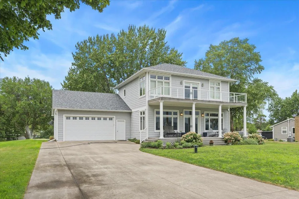 32297 Lakeview Drive Lake City, MN 55041