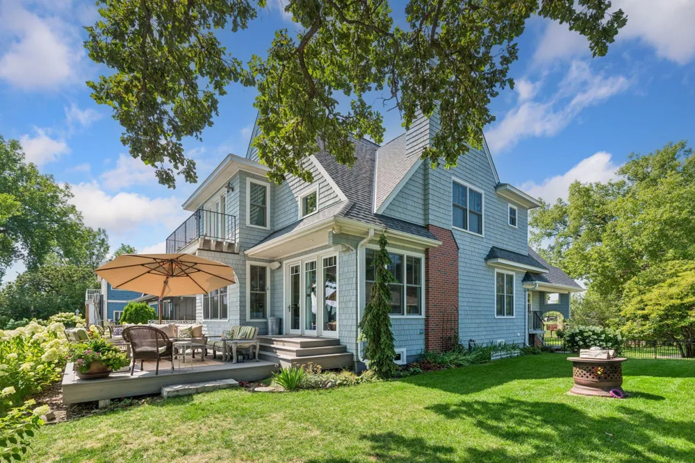 4941 Island View Drive Mound, MN 55364