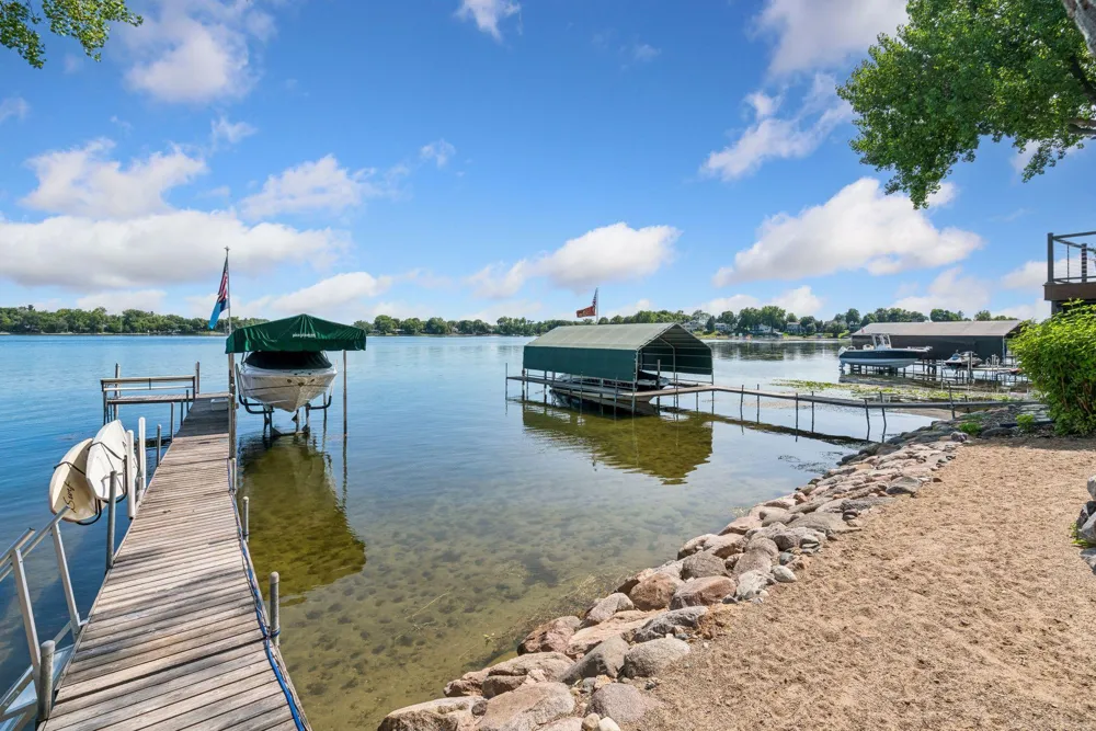 4941 Island View Drive Mound, MN 55364
