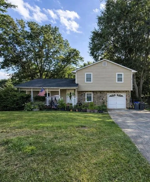 1136 Samuel Drive