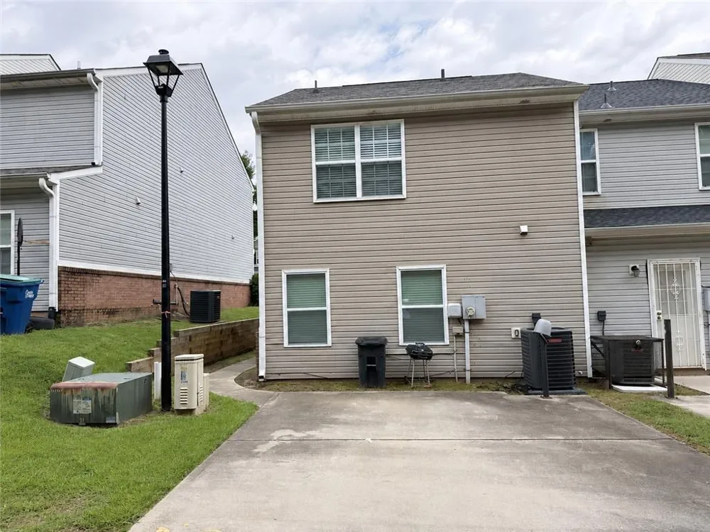 2184 Olmadison View South Fulton, GA 30349