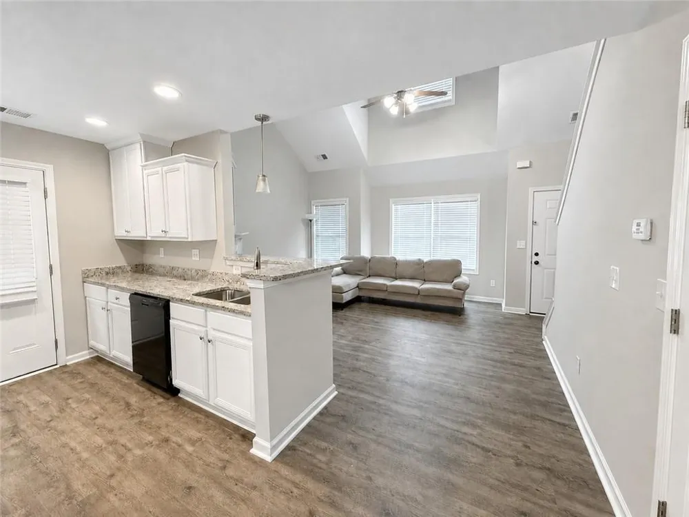 2184 Olmadison View South Fulton, GA 30349