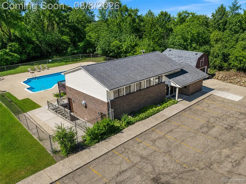 8358 Lakeview Court Ypsilanti, MI 48198