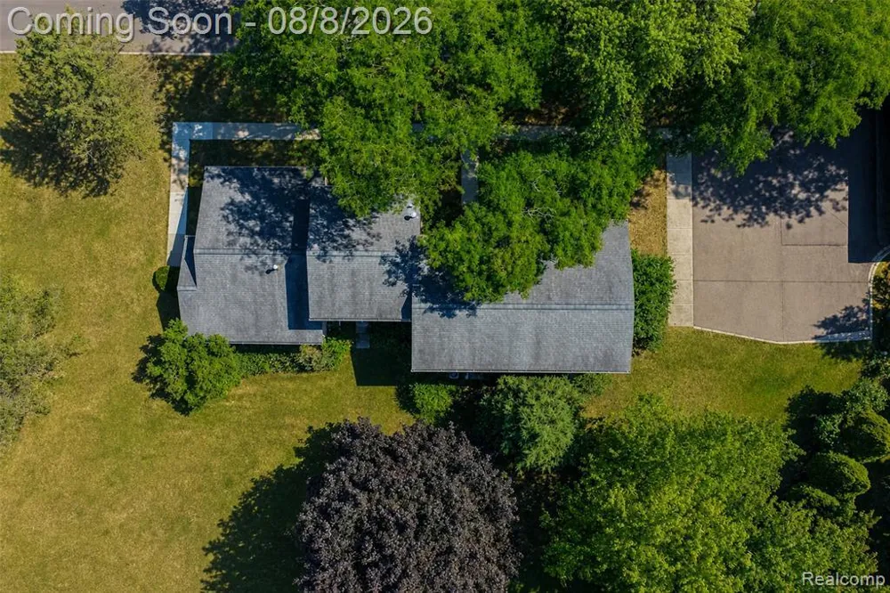 8358 Lakeview Court Ypsilanti, MI 48198