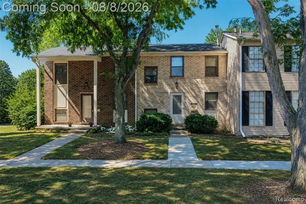 8358 Lakeview Court Ypsilanti, MI 48198