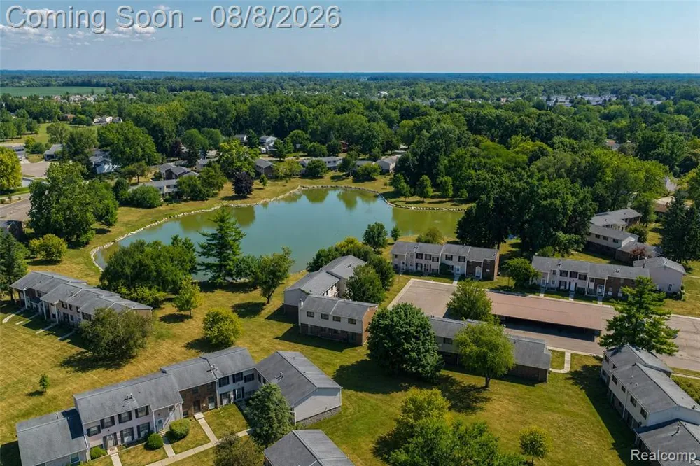 8358 Lakeview Court Ypsilanti, MI 48198