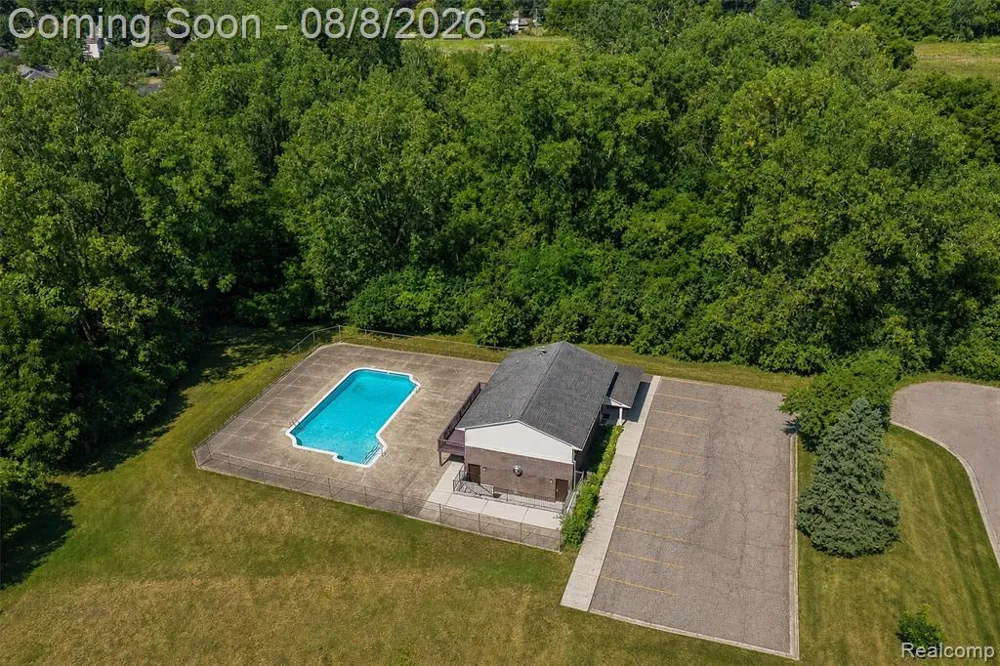 8358 Lakeview Court Ypsilanti, MI 48198