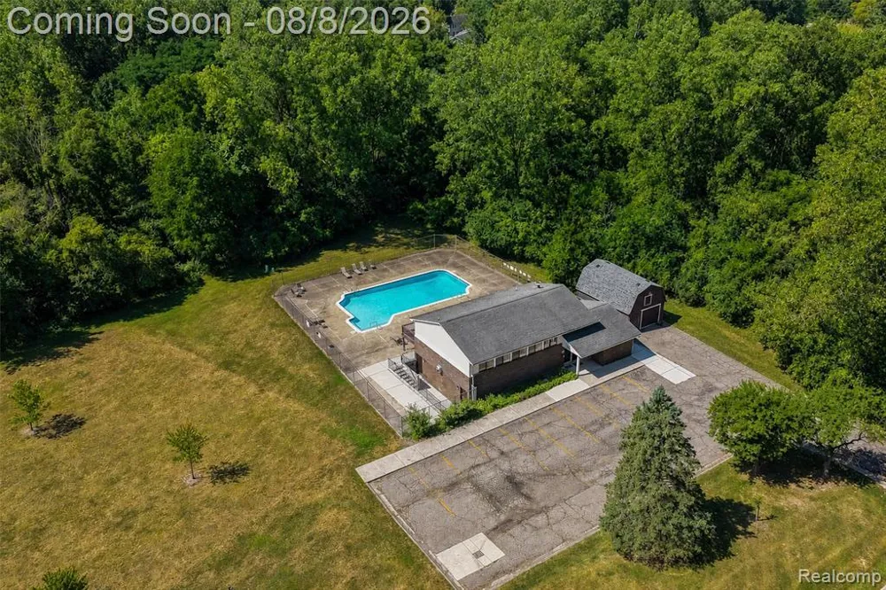 8358 Lakeview Court Ypsilanti, MI 48198