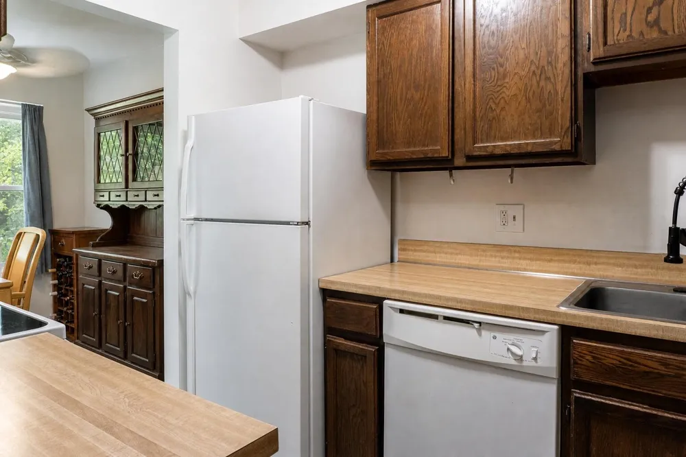 8358 Lakeview Court Ypsilanti, MI 48198