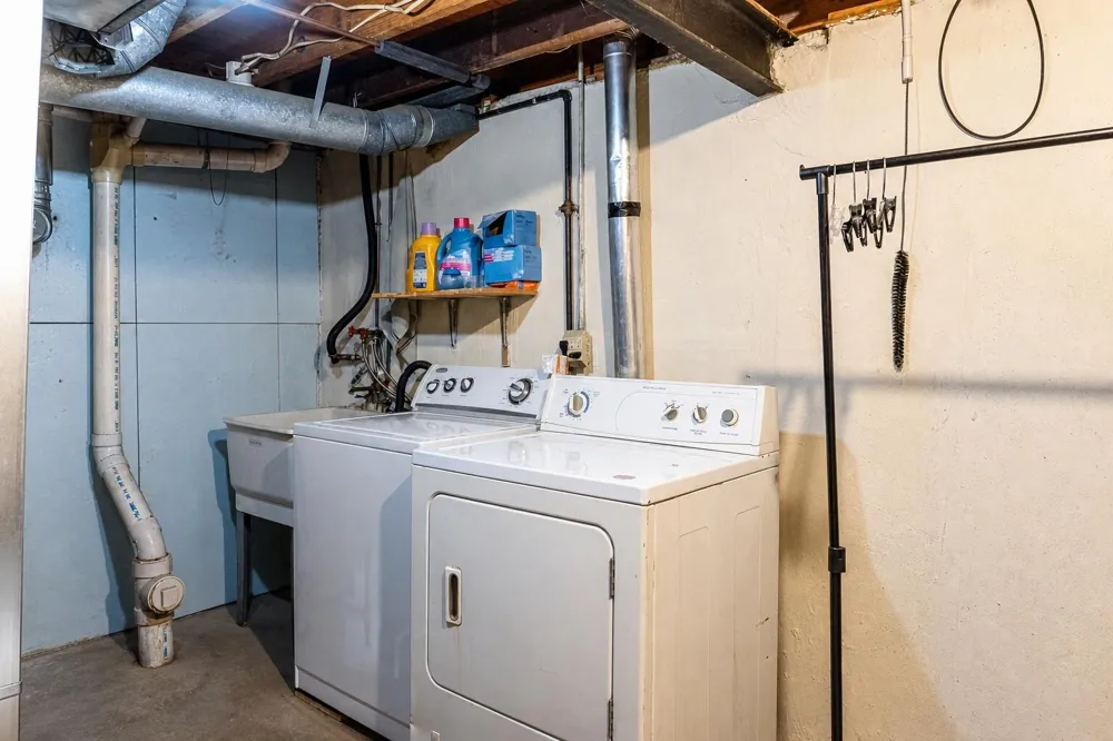 8358 Lakeview Court Ypsilanti, MI 48198