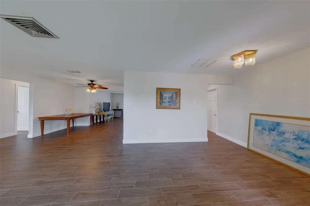 11602 GROVE STREET Seminole, FL 33772