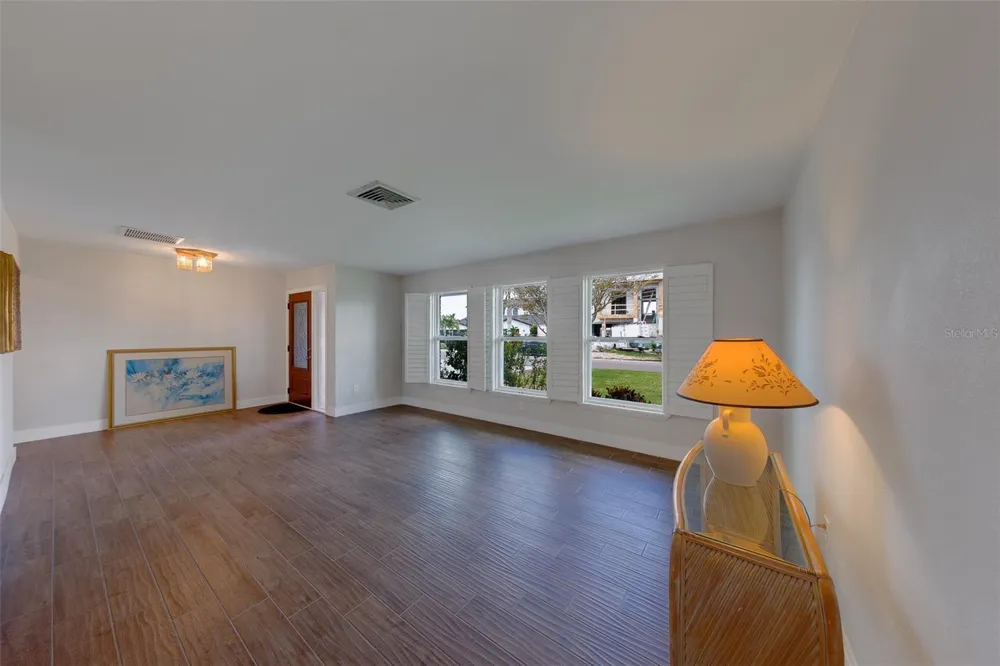 11602 GROVE STREET Seminole, FL 33772