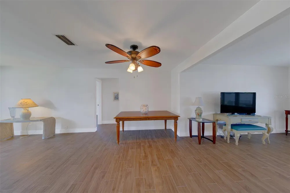 11602 GROVE STREET Seminole, FL 33772