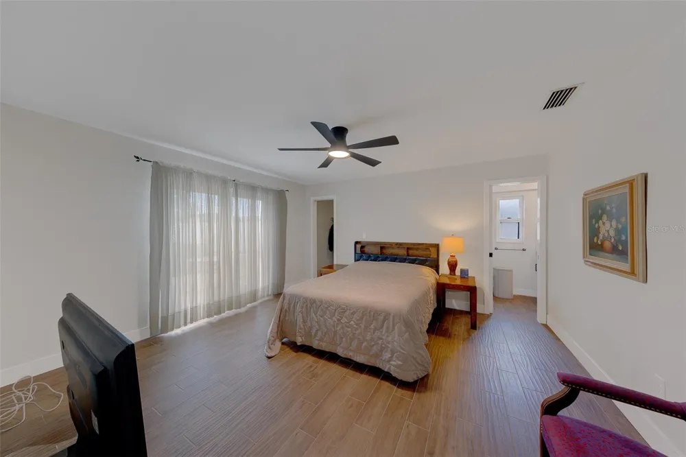 11602 GROVE STREET Seminole, FL 33772