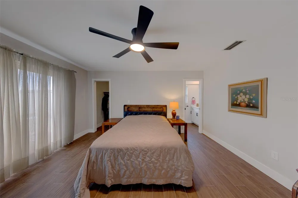 11602 GROVE STREET Seminole, FL 33772