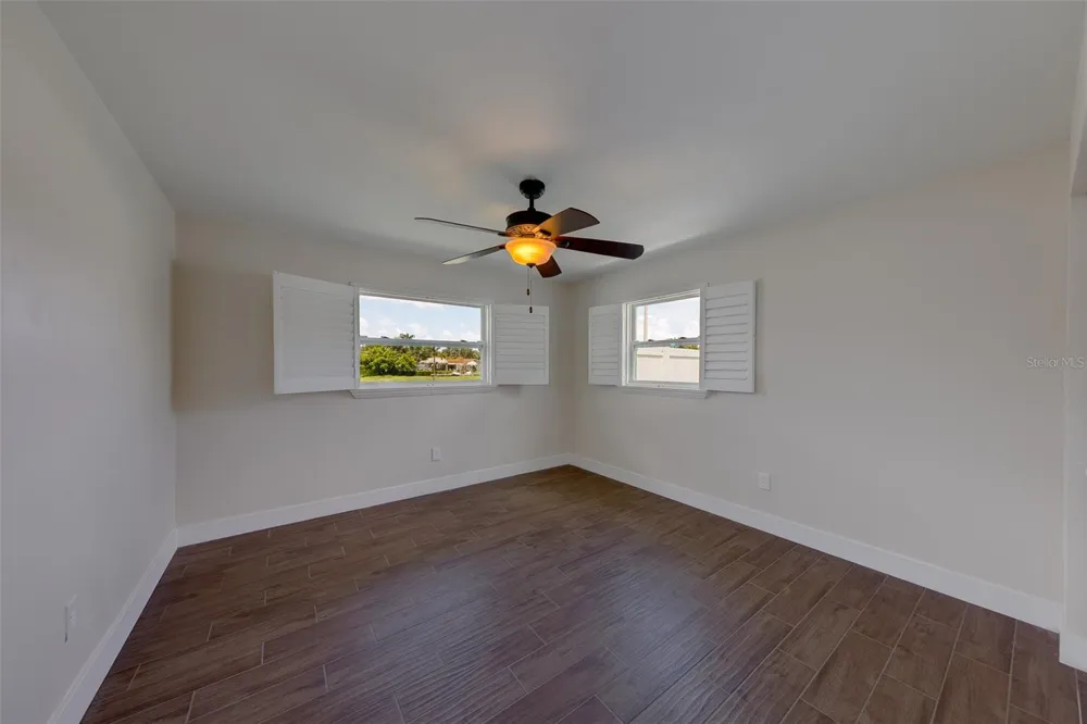 11602 GROVE STREET Seminole, FL 33772