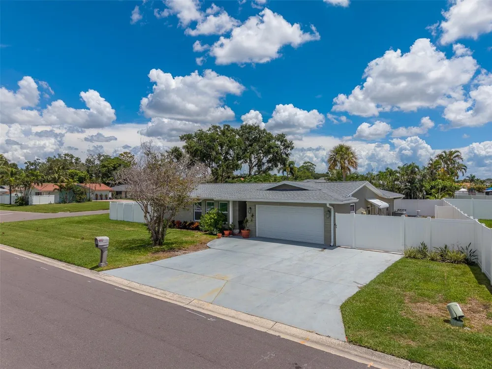 11602 GROVE STREET Seminole, FL 33772