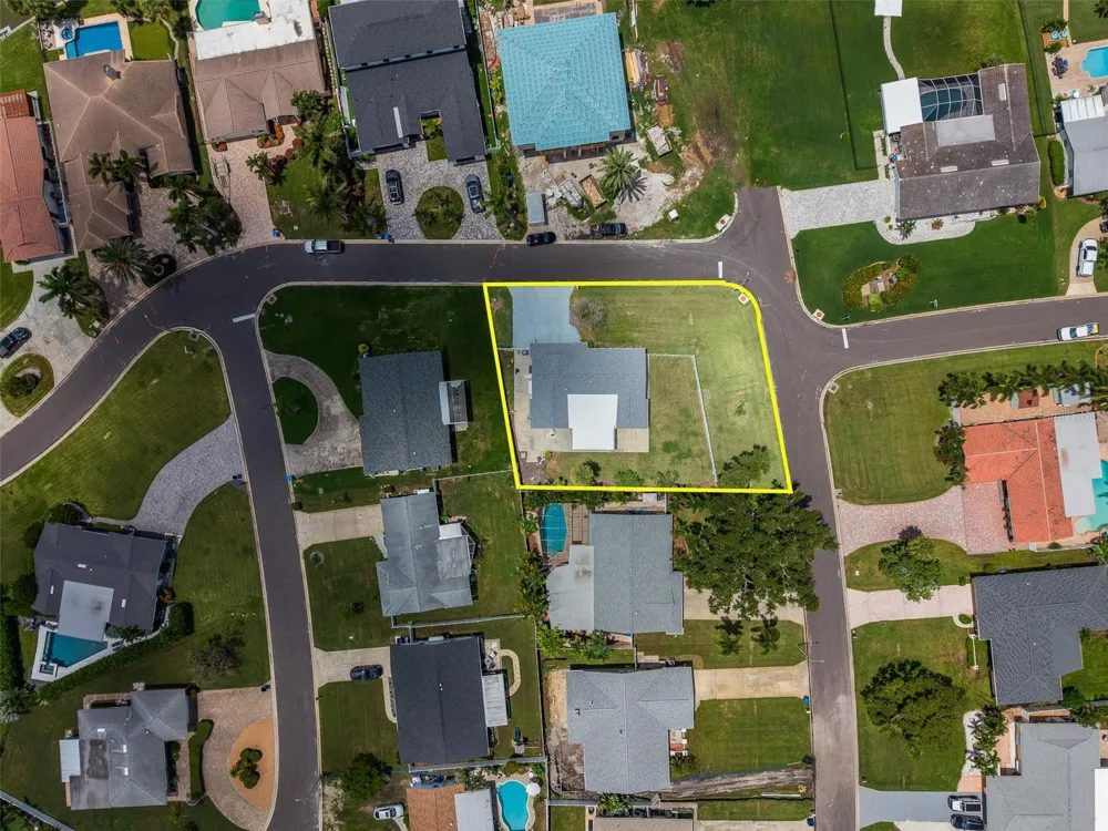 11602 GROVE STREET Seminole, FL 33772