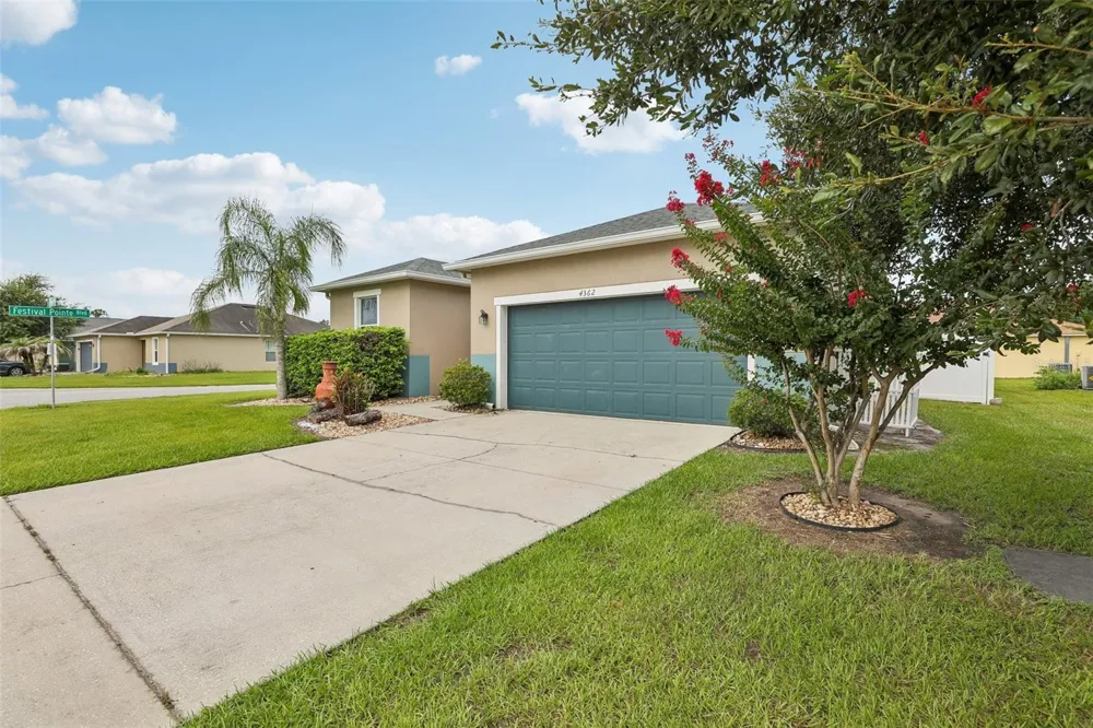 4362 SUN CENTER ROAD Mulberry, FL 33860