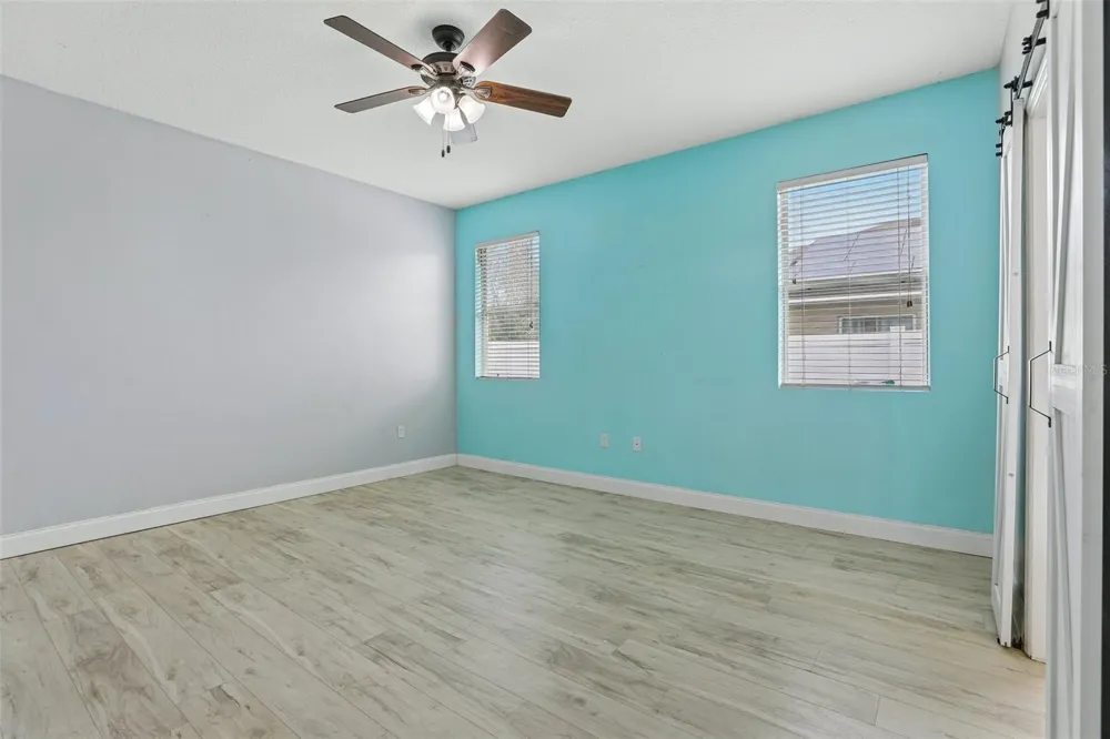 4362 SUN CENTER ROAD Mulberry, FL 33860