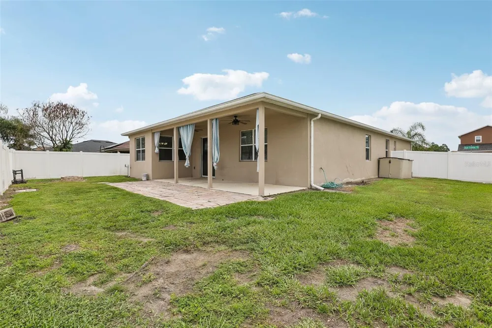 4362 SUN CENTER ROAD Mulberry, FL 33860