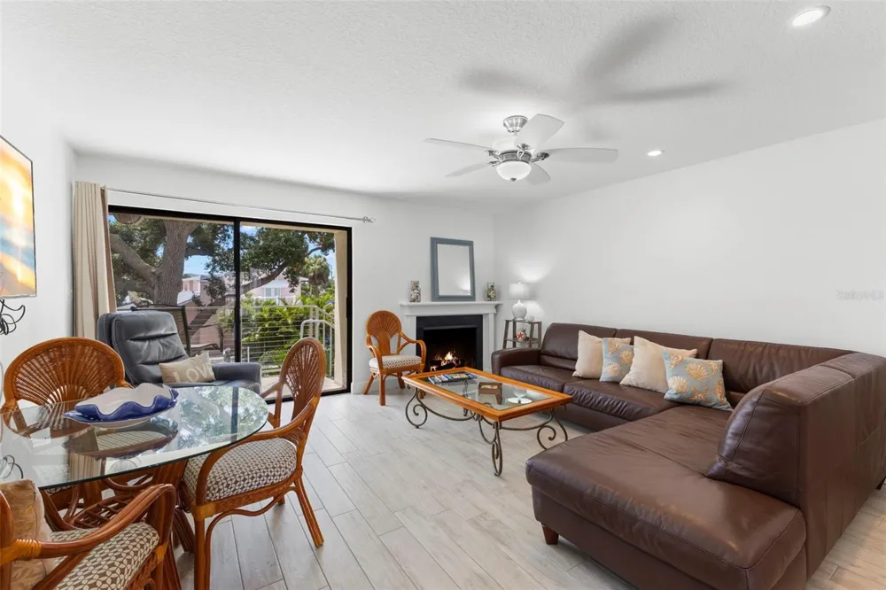 433 S PAULA DRIVE #28 Dunedin, FL 34698