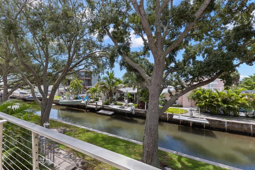 433 S PAULA DRIVE #28 Dunedin, FL 34698