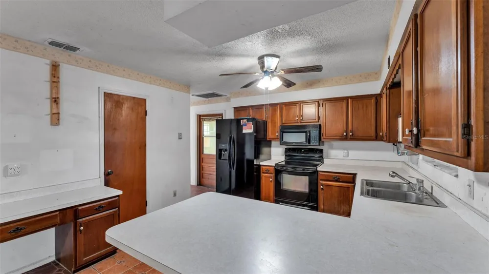 4104 E COUNTY ROAD 540A Lakeland, FL 33813