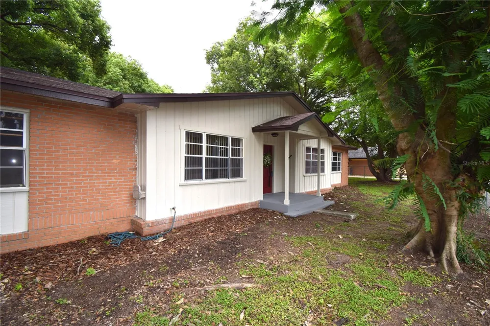 4104 E COUNTY ROAD 540A Lakeland, FL 33813