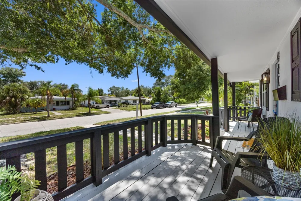 4621 4TH AVENUE St Petersburg, FL 33713