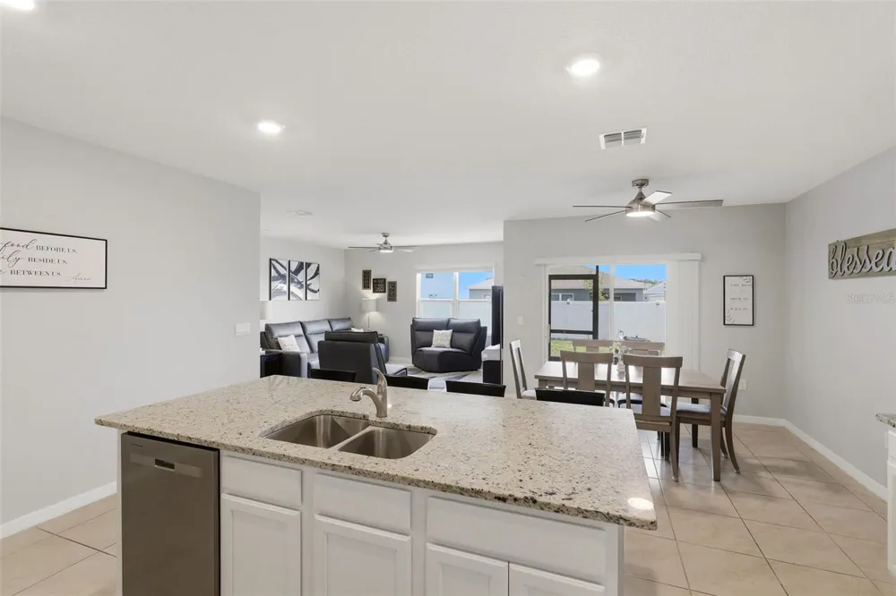 2561 HARMONIA HAMMOCK RD Harmony, FL 34773