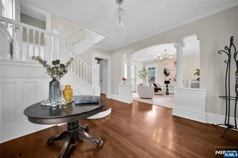 25 Orange Heights Avenue