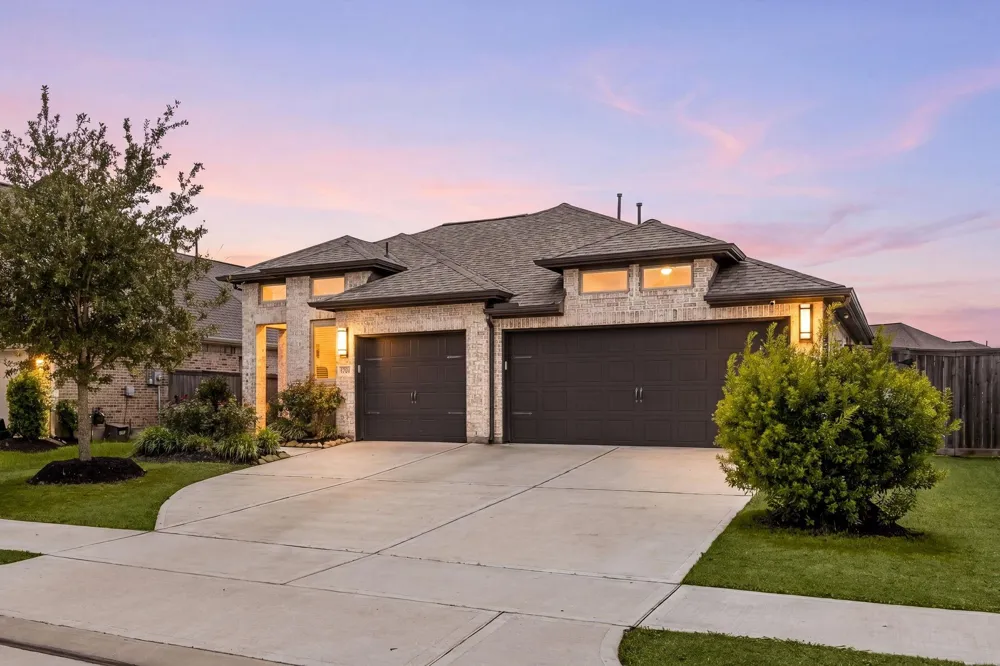 2122 Germander Lane Fulshear, TX 77423