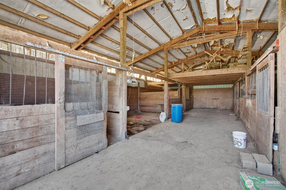 185 Westside Highway Vader, WA 98593