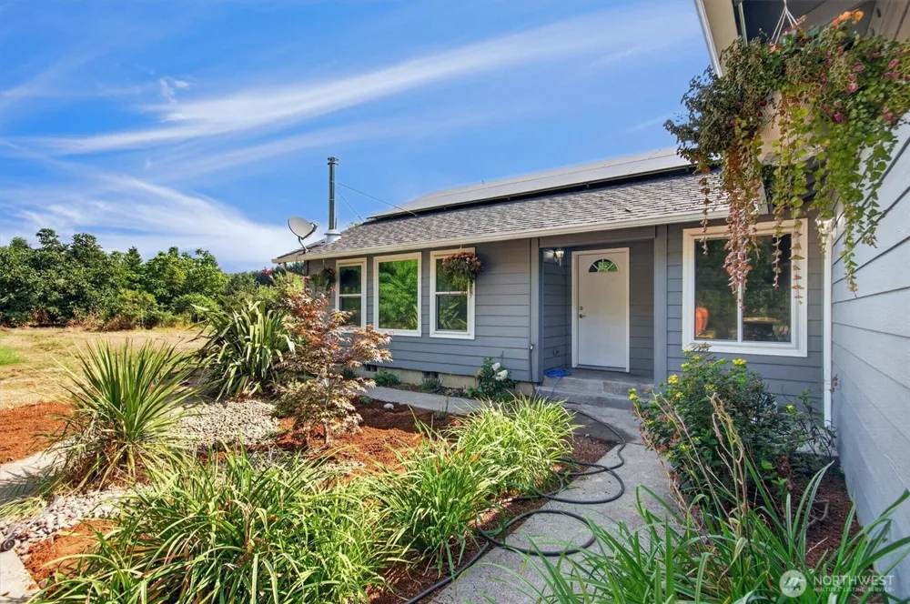 185 Westside Highway Vader, WA 98593