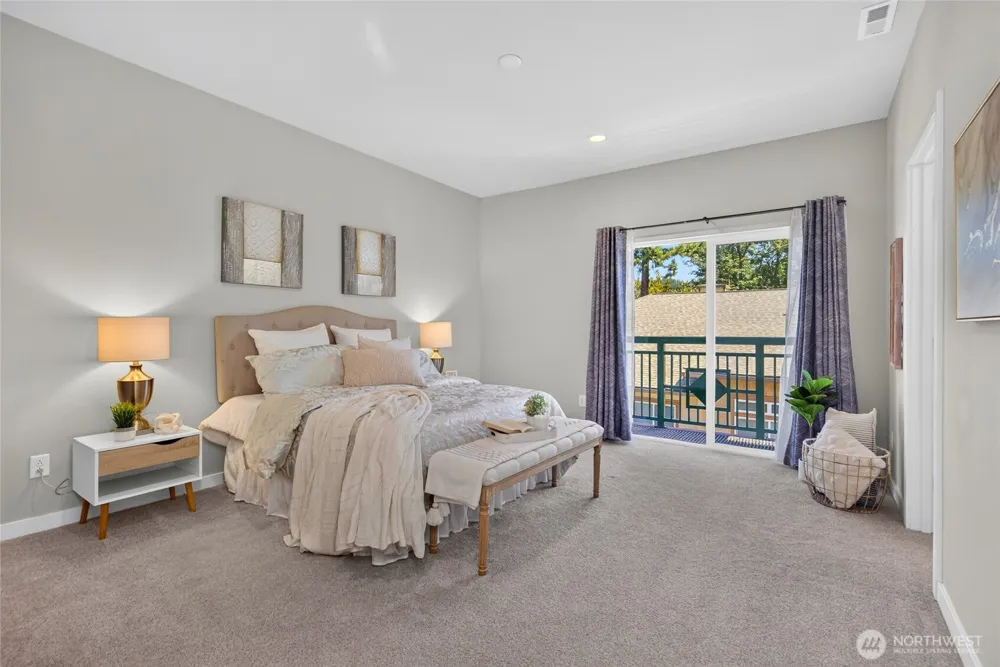 1078 Cabin Creek Lane SW Issaquah, WA 98027