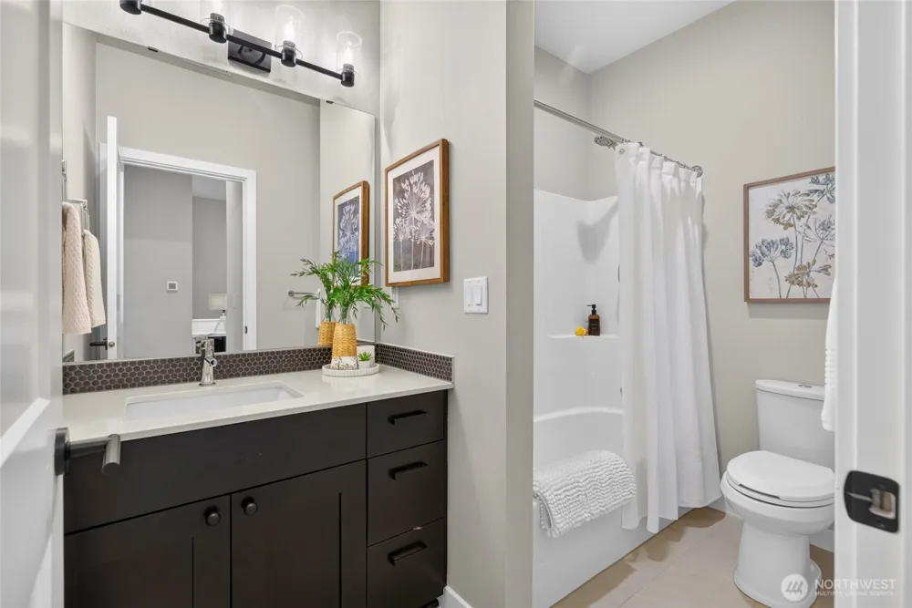 1078 Cabin Creek Lane SW Issaquah, WA 98027