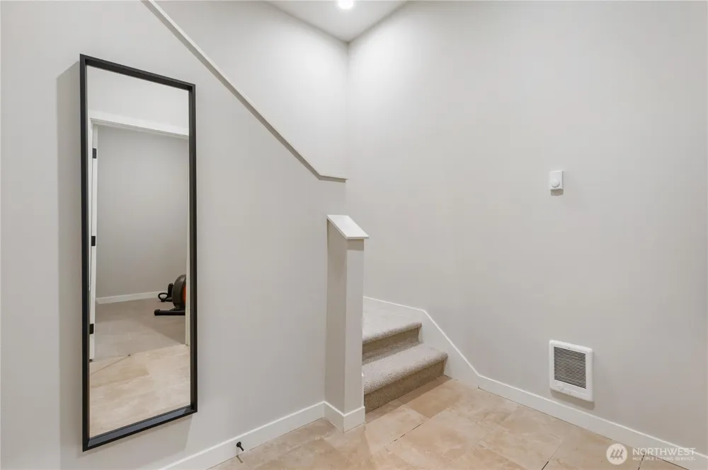 1078 Cabin Creek Lane SW Issaquah, WA 98027