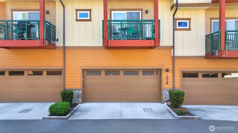1078 Cabin Creek Lane SW Issaquah, WA 98027